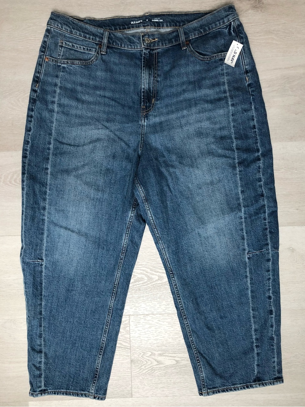 NEW Old Navy High Rise Barrel Leg Jeans